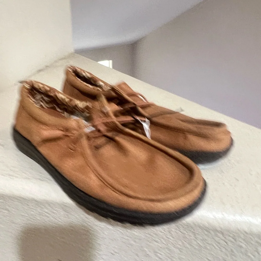 Hey Dude Men size 10 M Wally stretch canvas tan  Slip-On Loafers comfort summer